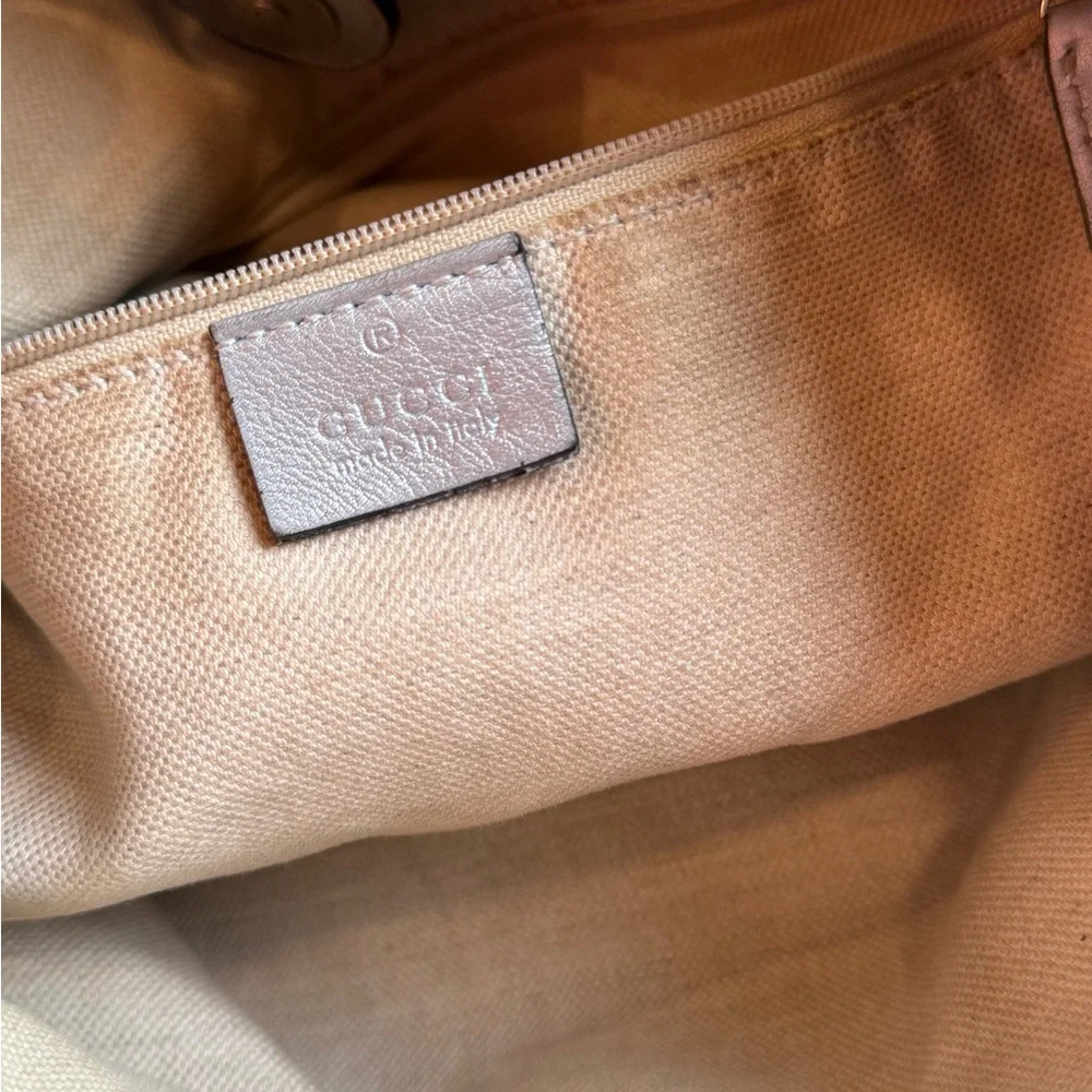 Gucci Sukey Metallic Silver Shoulder Bag With Charm- Authentic - Picture 10 of 17